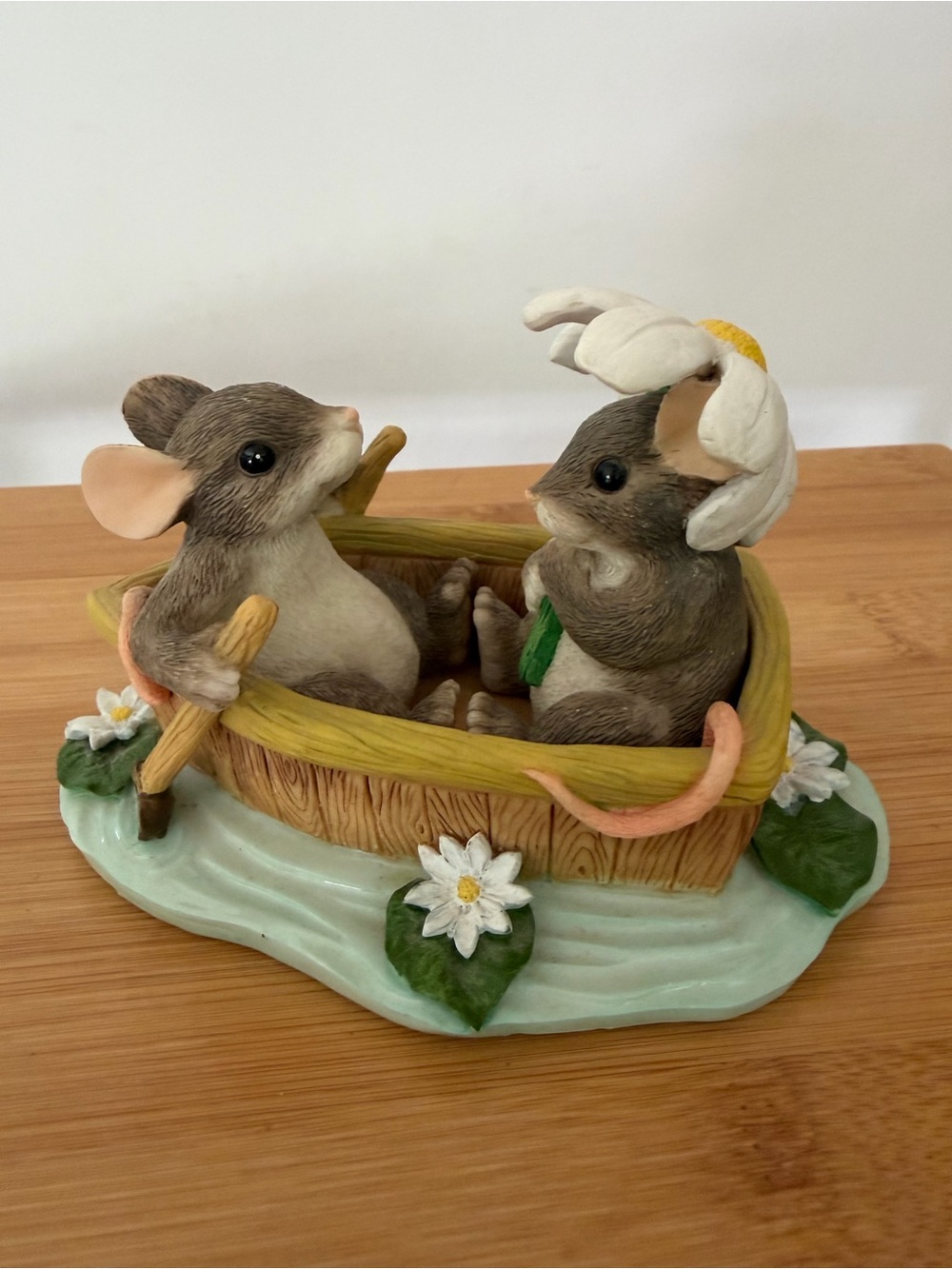 Charming Tails Collection Rowboat Romance by Fritz & Floyd Mice in Boat Figurine
